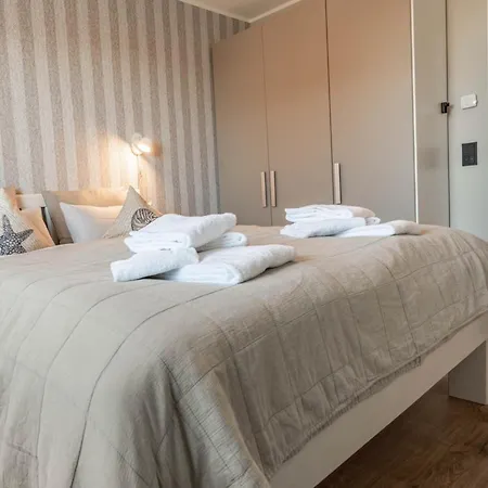 Haus Strandlaeufer 3 1 Strandhaus 3 1 Daire Büsum